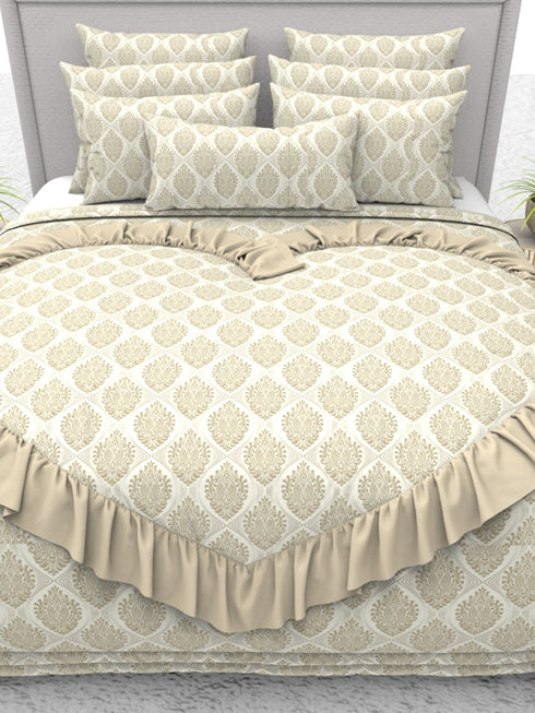 The White Moss Valentine Heart Winter comforter with 2 pillow covers